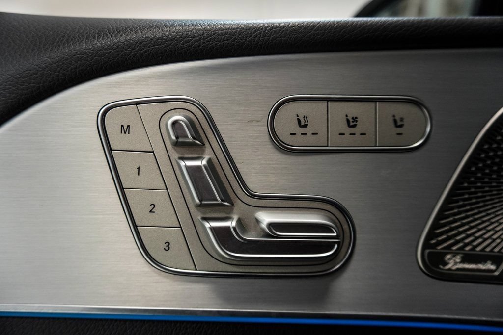 Used 2025 Mercedes-Benz GLS 450 4MATIC image 6