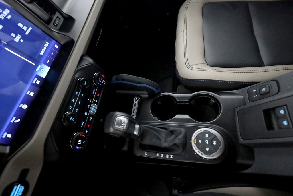 Used 2023 Ford Bronco Wildtrak image 33