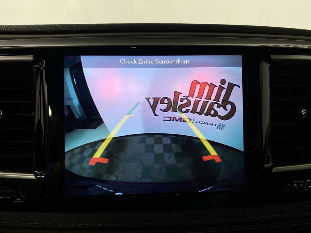 Used 2019 Chrysler Pacifica Limited image 17