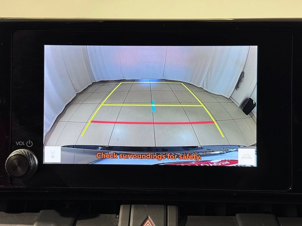 Certified 2024 Toyota RAV4 LE AWD/4WD image 27