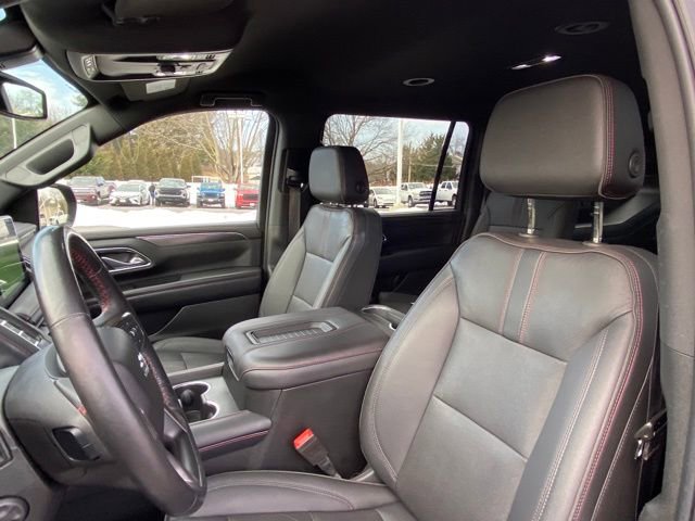 Used 2022 Chevrolet Suburban RST w/ Luxury Package AWD/4WD image 13