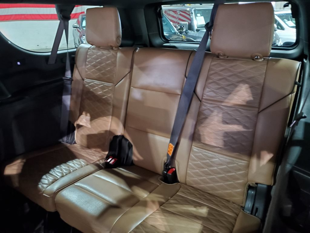 Used 2022 Cadillac Escalade ESV Premium Luxury AWD/4WD image 25