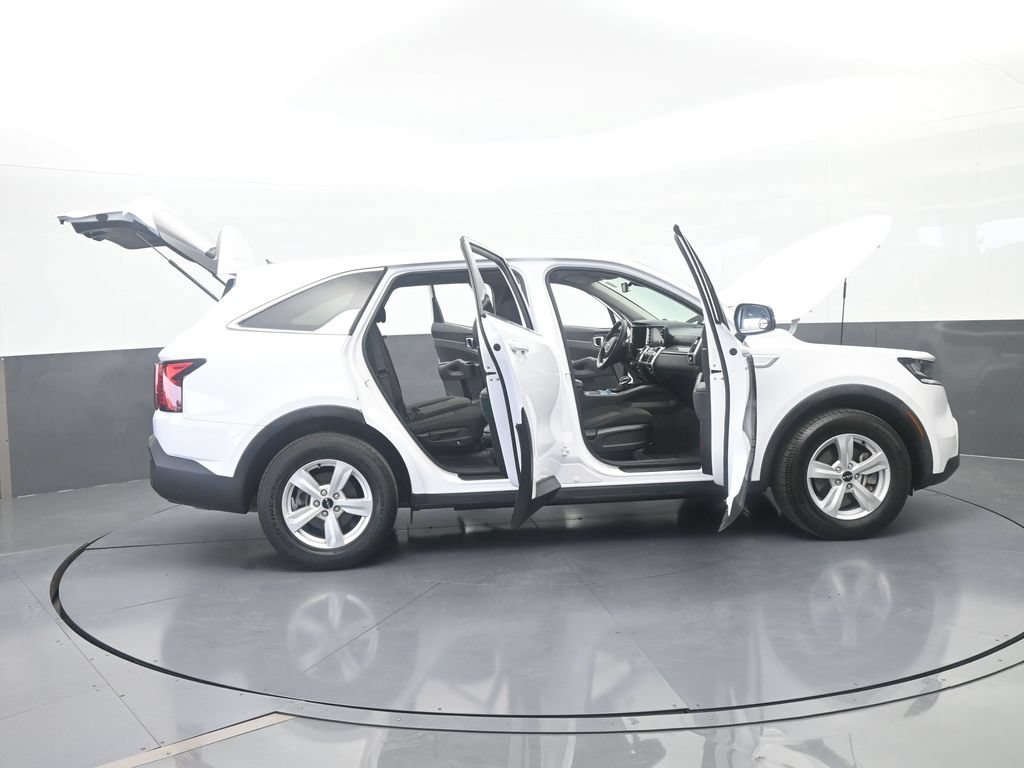 Used 2023 Kia Sorento LX FWD image 70