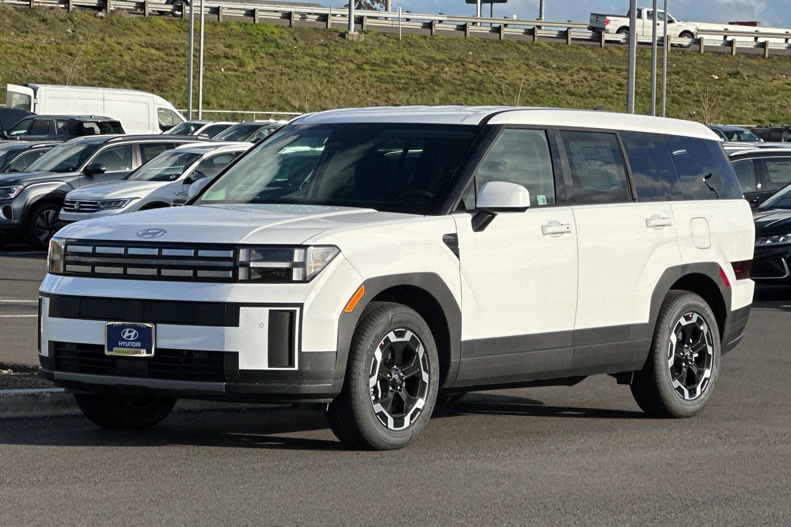 Used 2025 Hyundai Santa Fe SE image 7