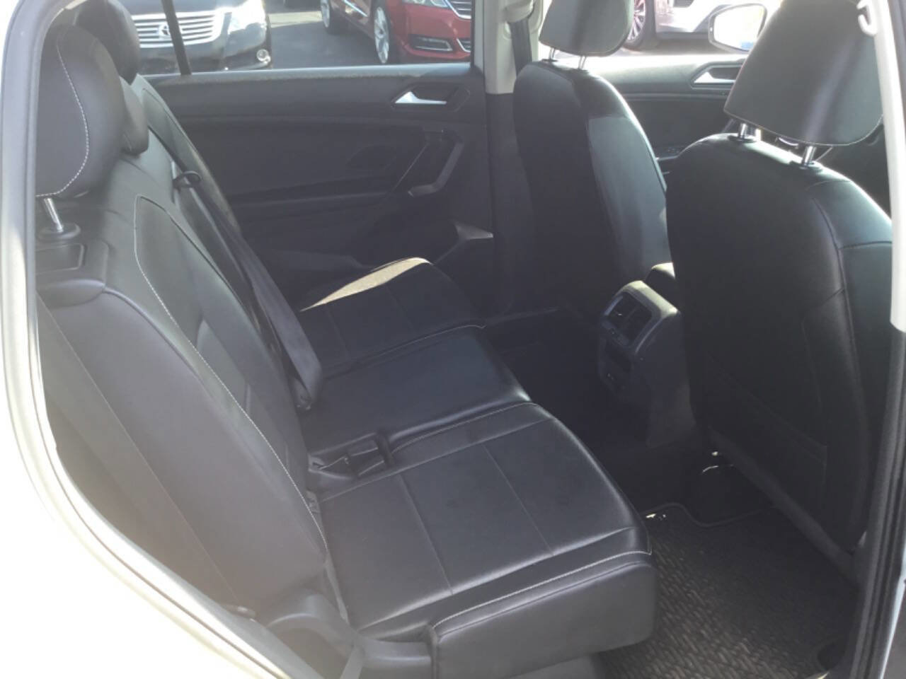 Used 2021 Volkswagen Tiguan SE image 13