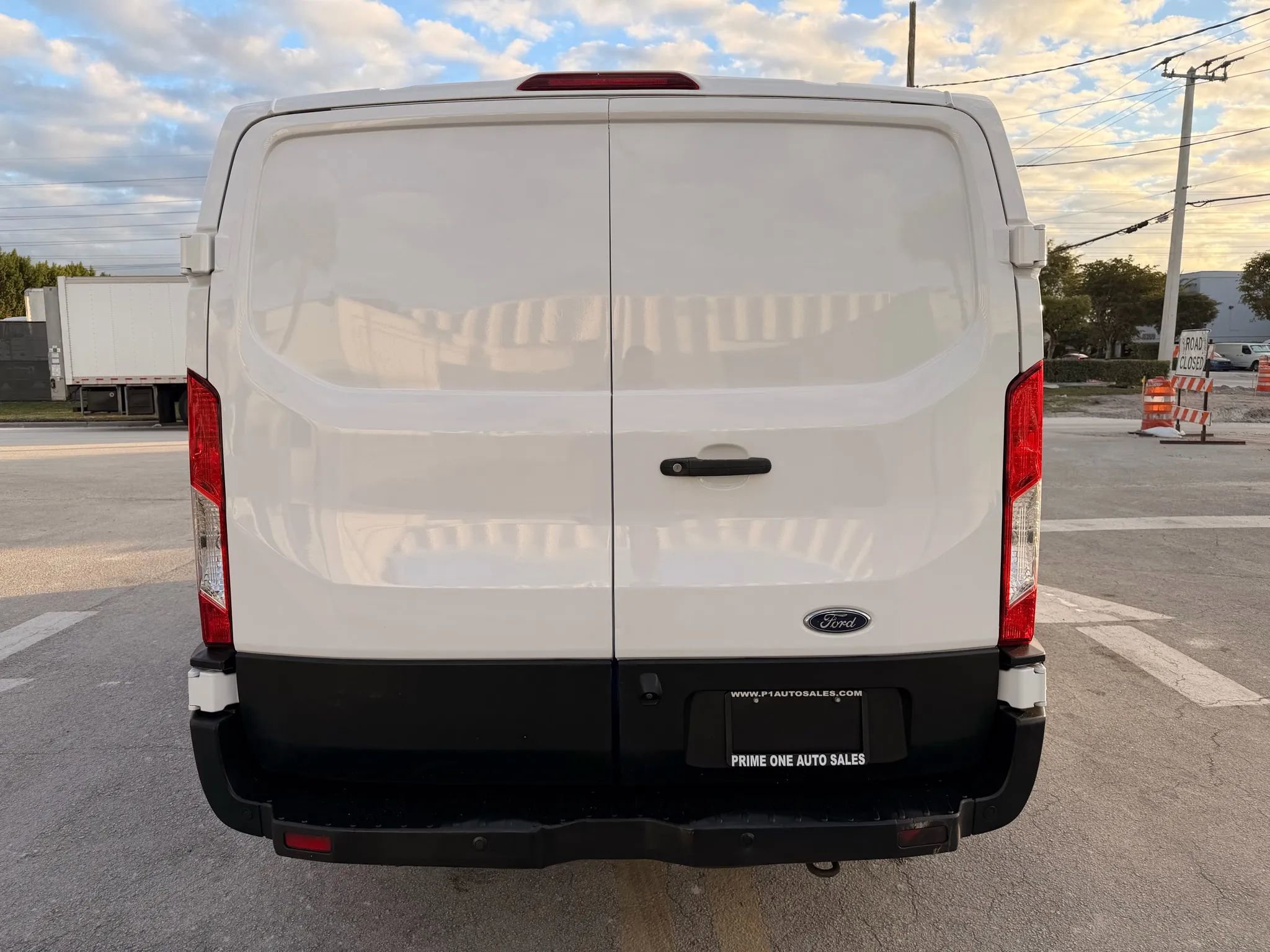 Used 2019 Ford Transit 250 130 Low Roof image 6