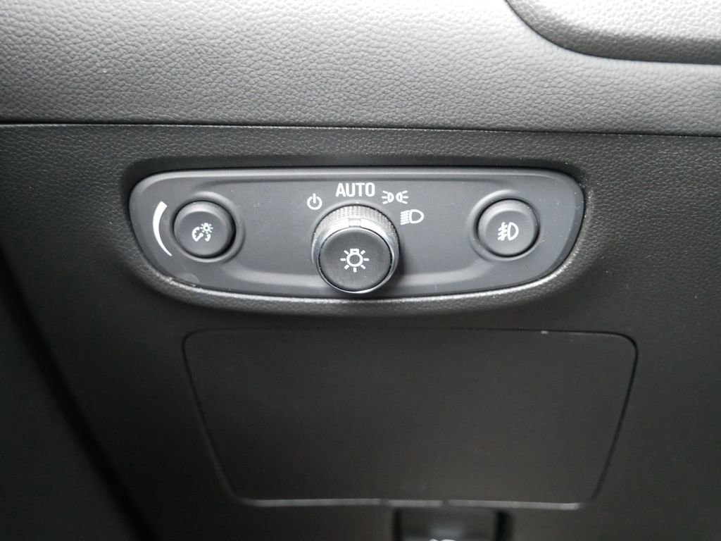 Used 2023 Buick Encore GX Select AWD/4WD image 29