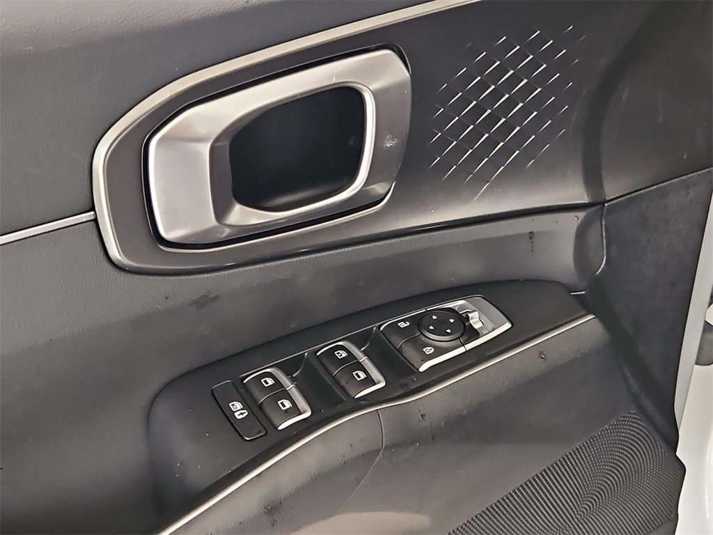 Used 2023 Kia Sorento EX image 11
