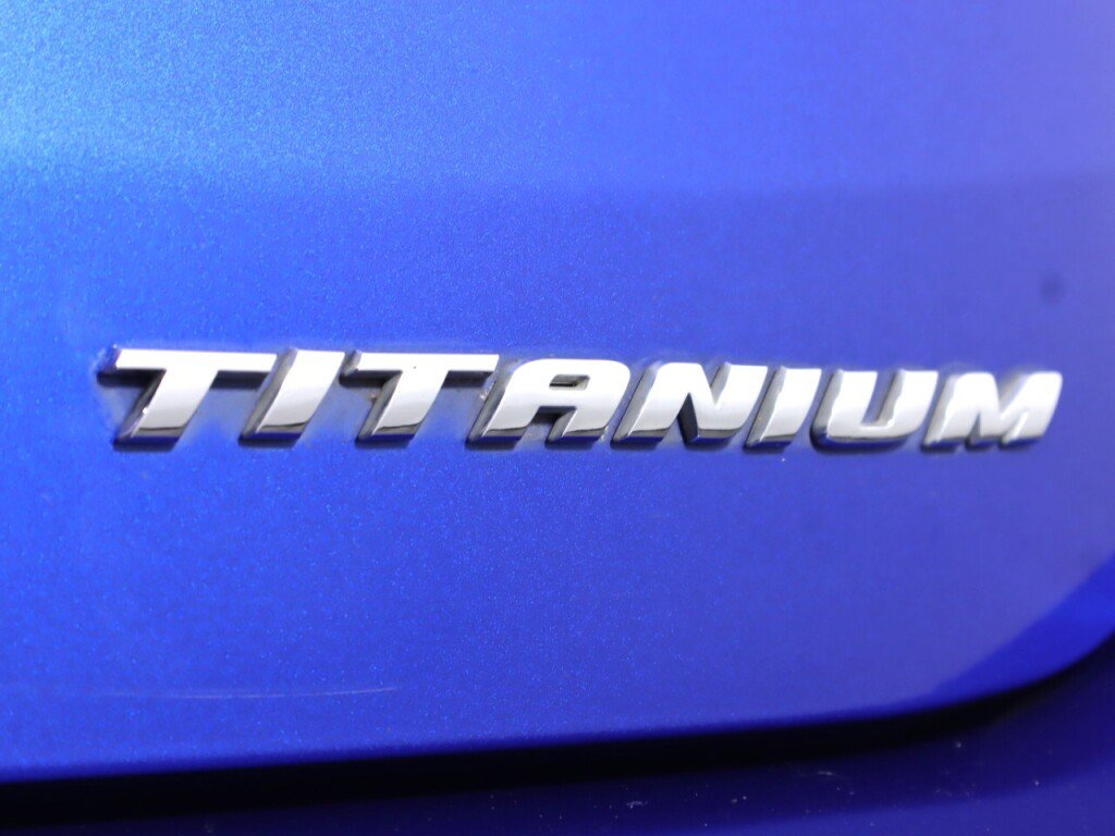 Used 2018 Ford Focus Titanium w/ Titanium Technology Package FWD image 39