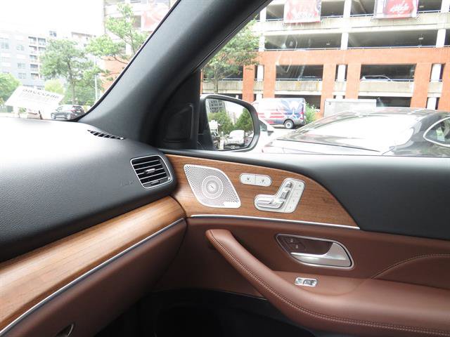 Used 2025 Mercedes-Benz GLE 450 4MATIC image 18