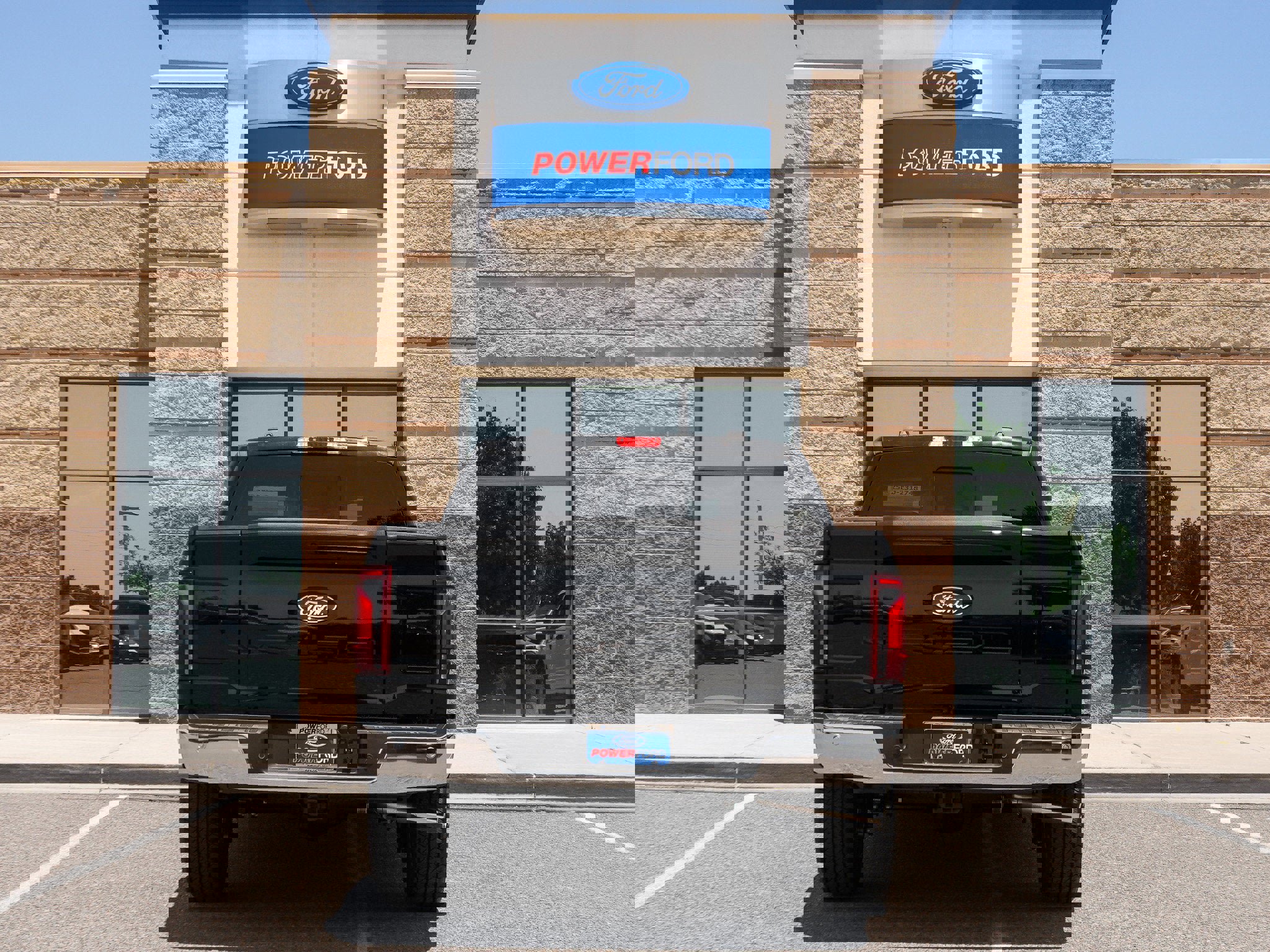 New 2025 Ford F150 Lariat w/ Equipment Group 502A High image 7