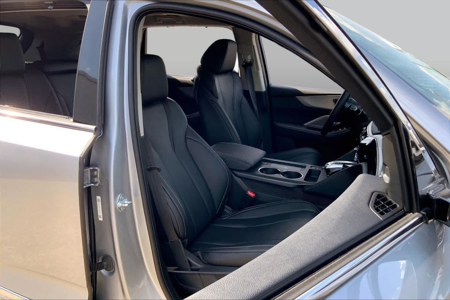 Used 2026 Acura MDX w/ Technology Package FWD image 9