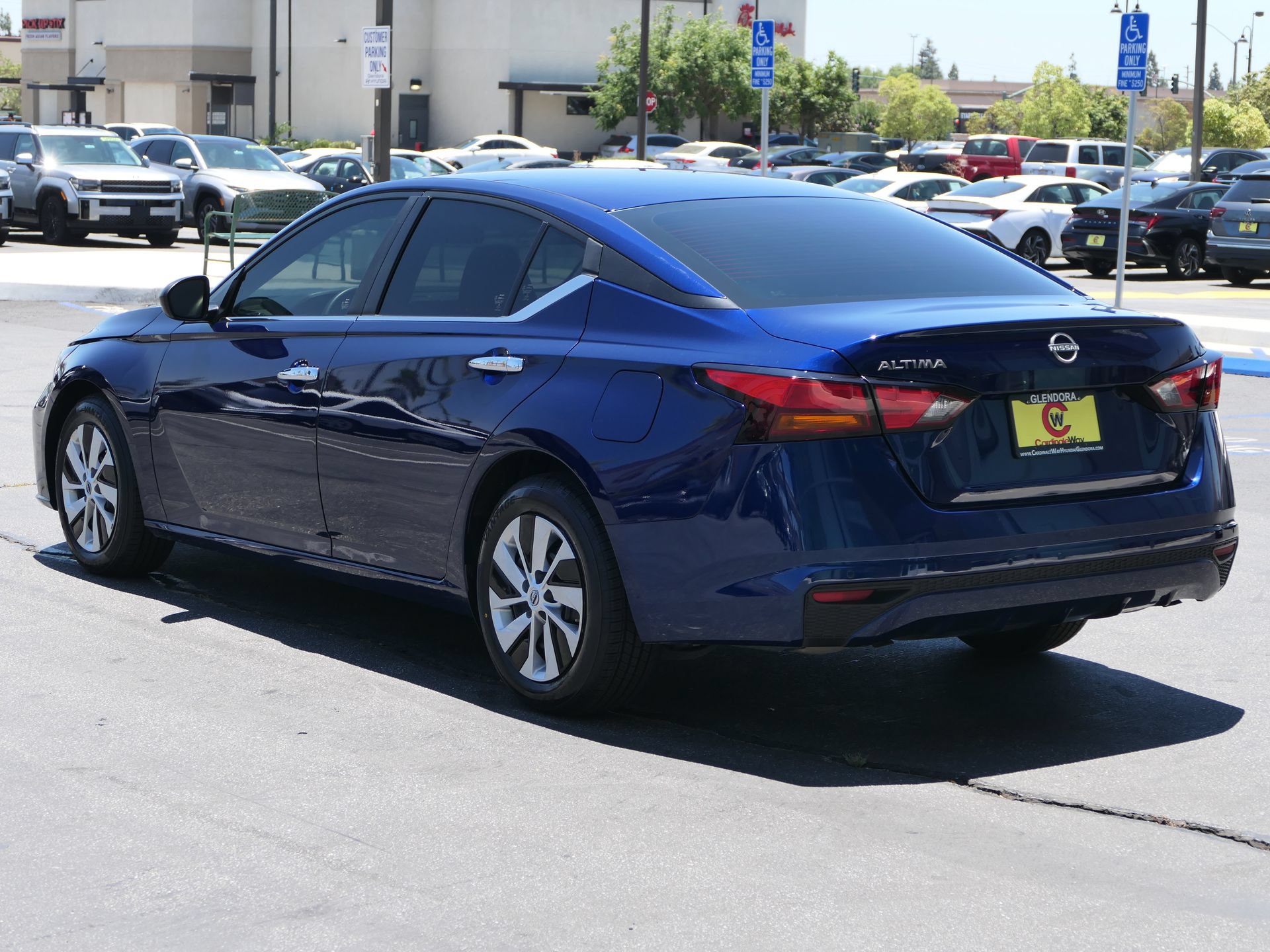 Used 2024 Nissan Altima 2.5 S FWD image 6