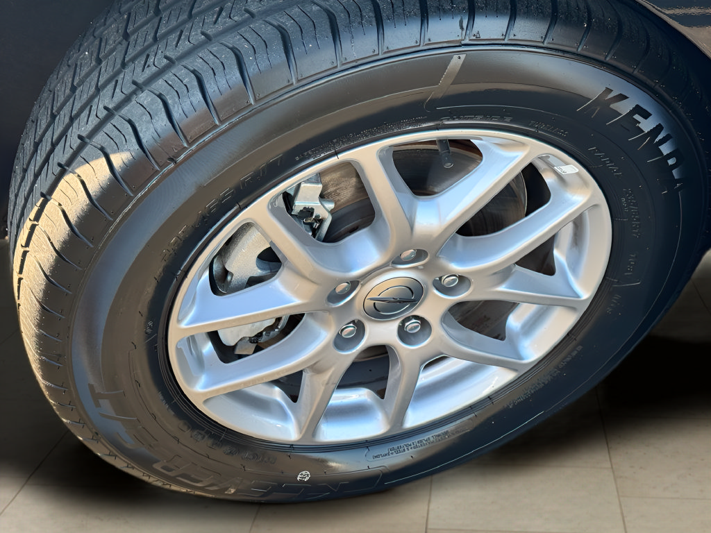 Used 2025 Chrysler Pacifica Select FWD image 38
