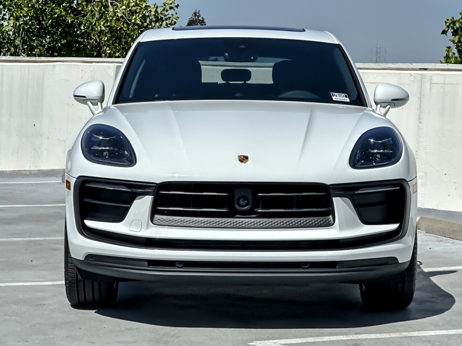 Used 2026 Porsche Macan AWD/4WD image 11