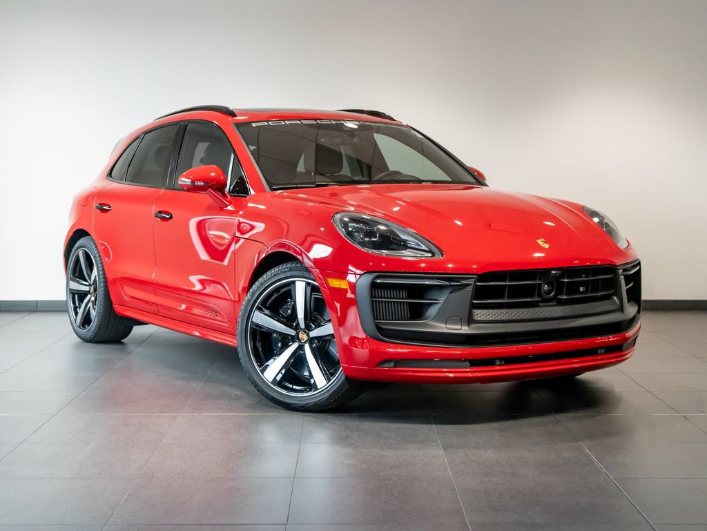 Certified 2025 Porsche Macan GTS AWD/4WD image 9