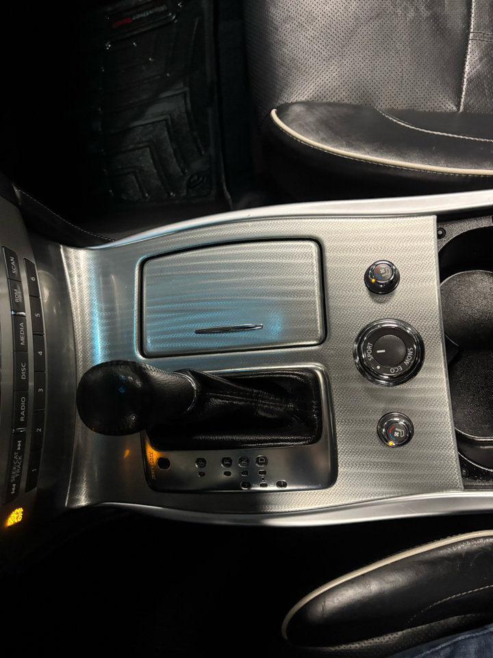 Used 2018 INFINITI Q70 L 3.7 image 18