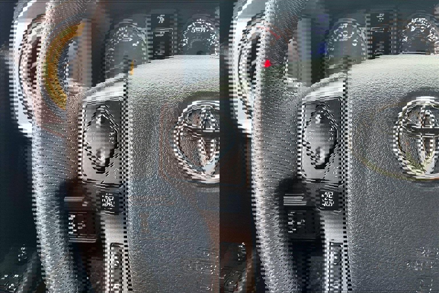 Used 2019 Toyota Tacoma TRD Sport image 23