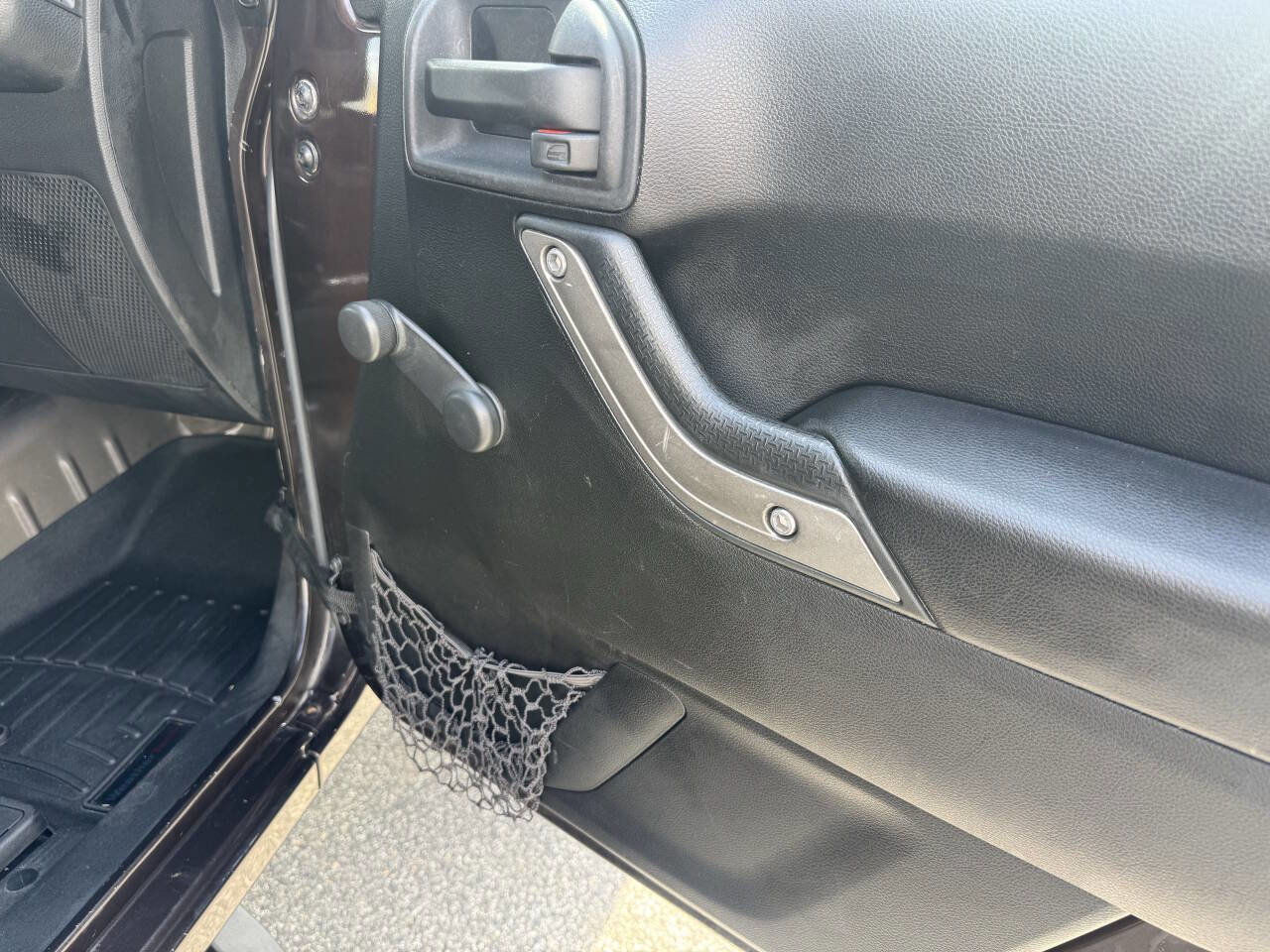 Used 2013 Jeep Wrangler Sport AWD/4WD image 21