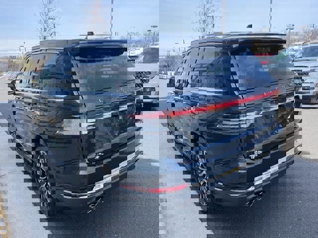 Used 2023 Lincoln Aviator Reserve w/ Elements Package Plus image 6