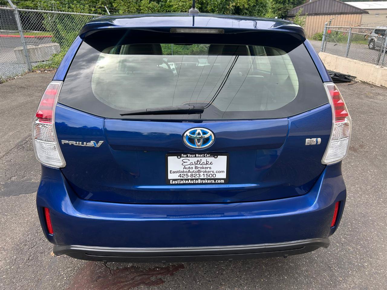 Used 2015 Toyota Prius V Four FWD image 6