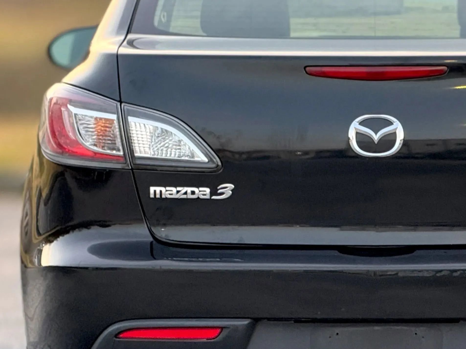 Used 2010 MAZDA MAZDA3 i Sport image 13