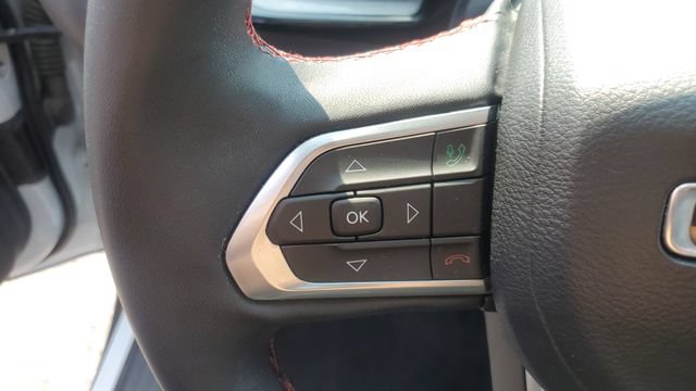 Used 2023 Jeep Compass Trailhawk w/ Trailhawk Convenience Group AWD/4WD image 9