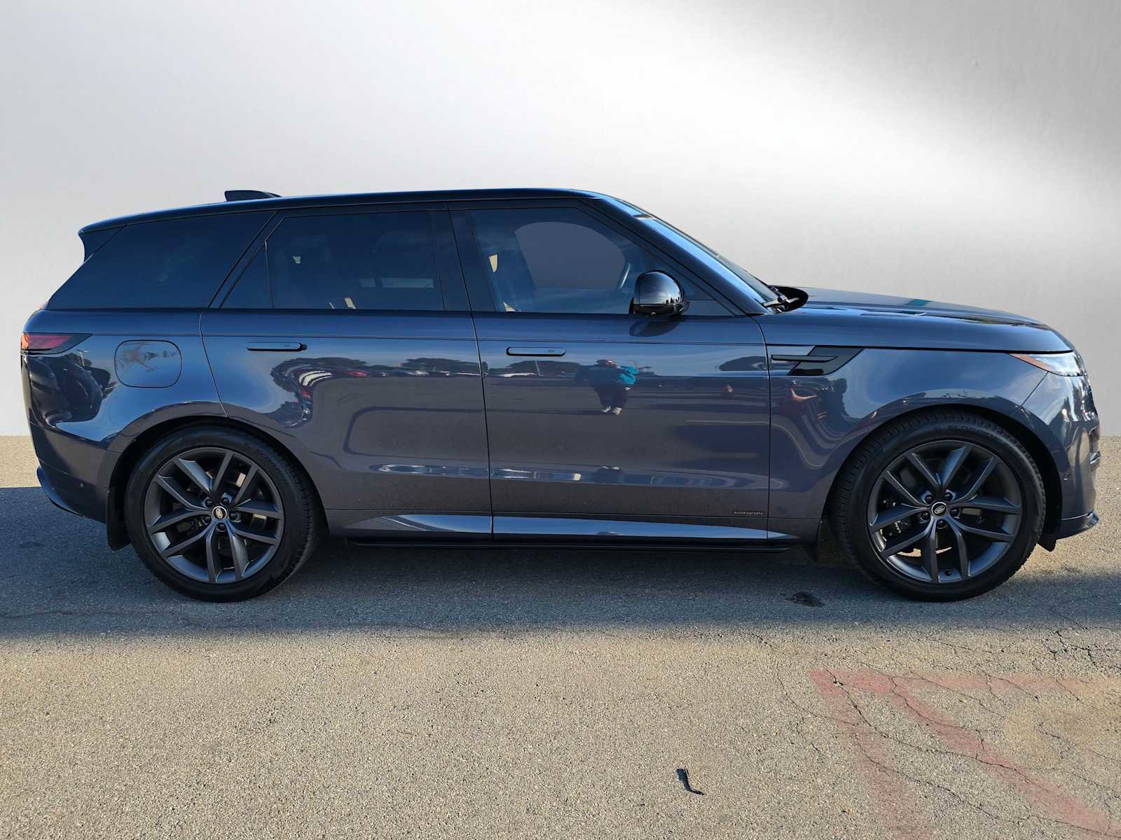 Certified 2024 Land Rover Range Rover Sport Autobiography image 6