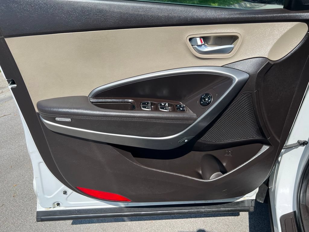 Used 2018 Hyundai Santa Fe Sport FWD image 16