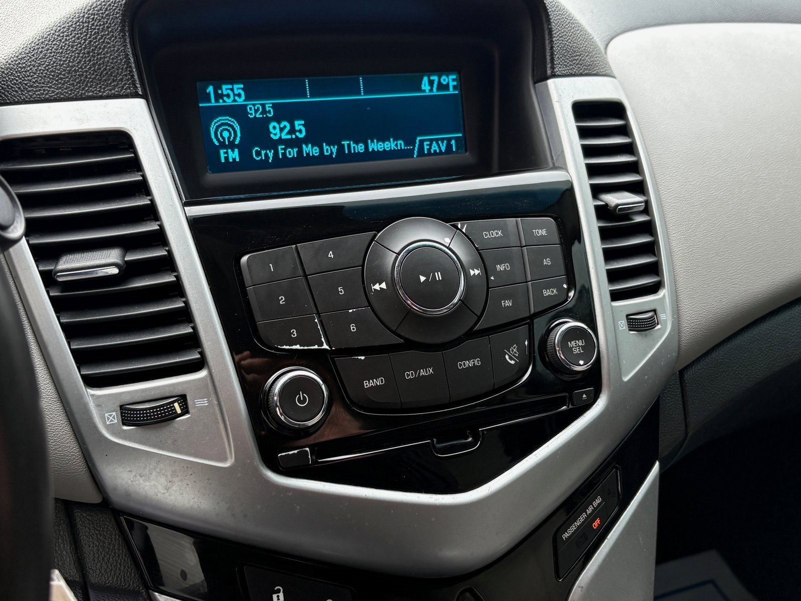 Used 2012 Chevrolet Cruze LT image 29