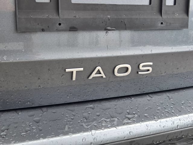 Used 2022 Volkswagen Taos S FWD image 11