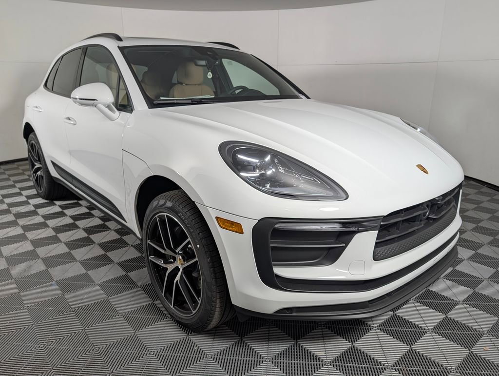 New 2026 Porsche Macan image 9