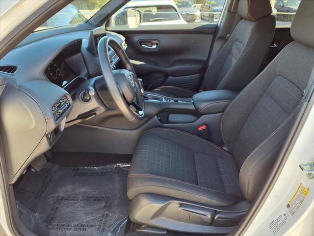 Used 2023 Honda HR-V Sport image 13