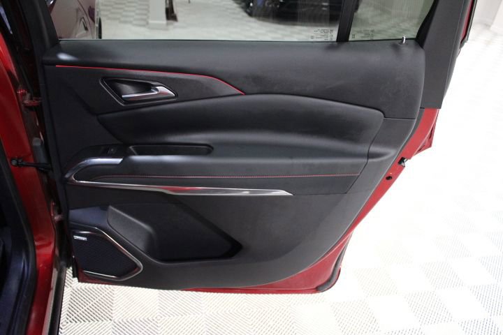 Used 2024 Chevrolet Traverse RS image 29