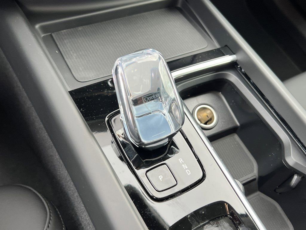 New 2026 Volvo XC60 T8 Core w/ Climate Package image 24