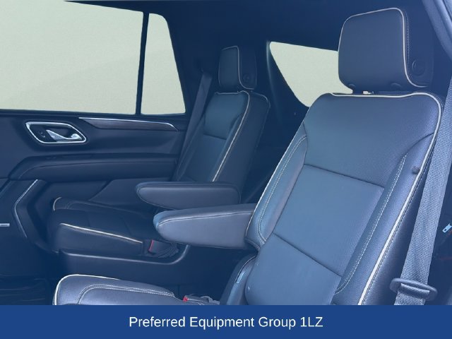 Used 2023 Chevrolet Tahoe Premier w/ Advanced Technology Package AWD/4WD image 16