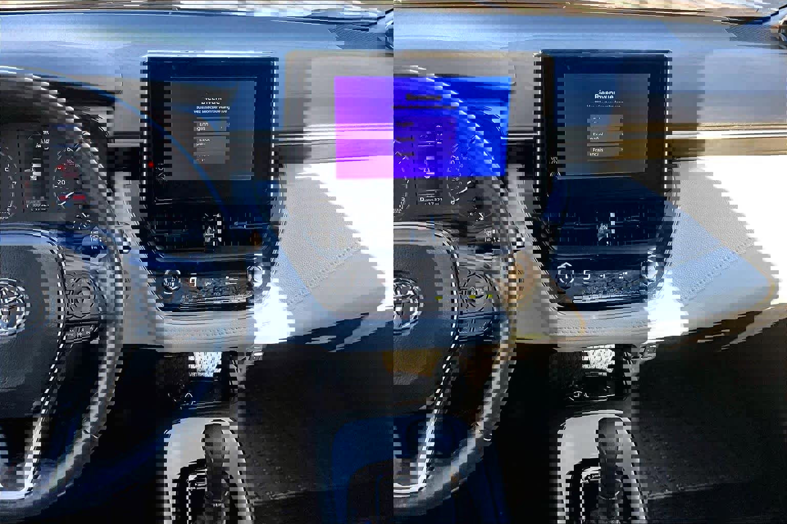 Certified 2023 Toyota Corolla SE w/ SE Premium Package image 7