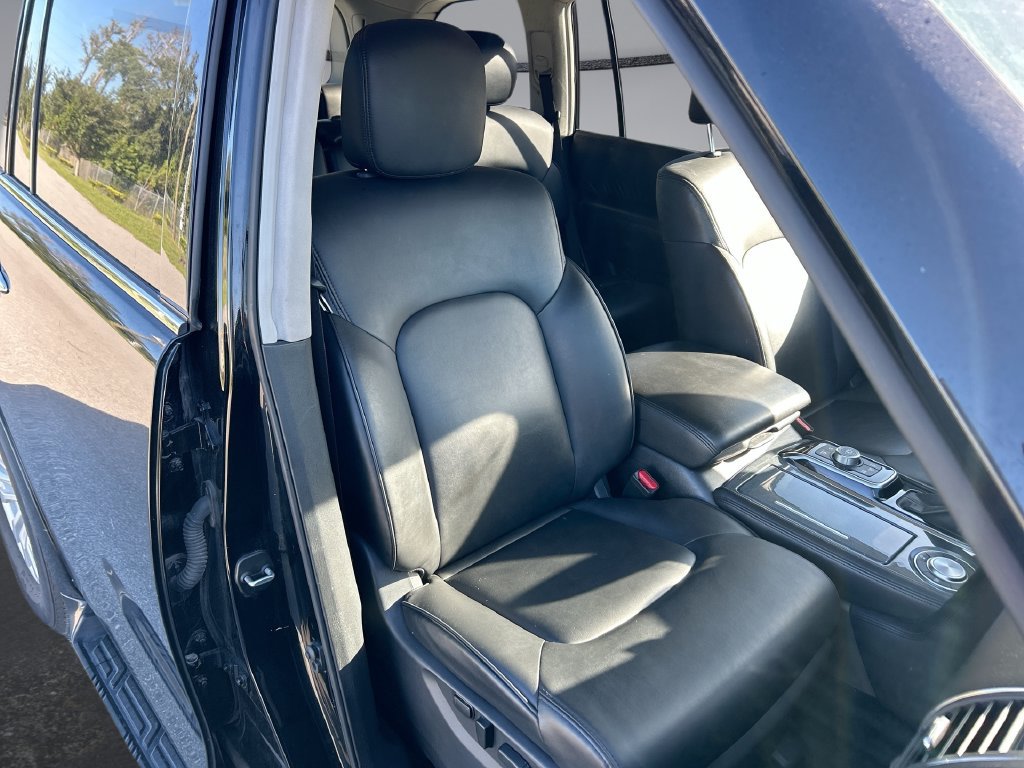 Used 2024 Nissan Armada SV RWD image 32