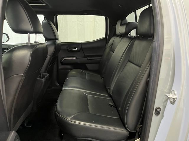 Used 2019 Toyota Tacoma Limited image 11