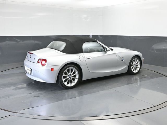 Used 2005 BMW Z4 2.5i image 15