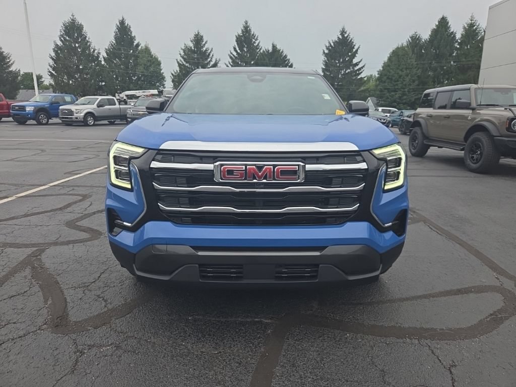 Used 2025 GMC Terrain Elevation AWD/4WD image 8