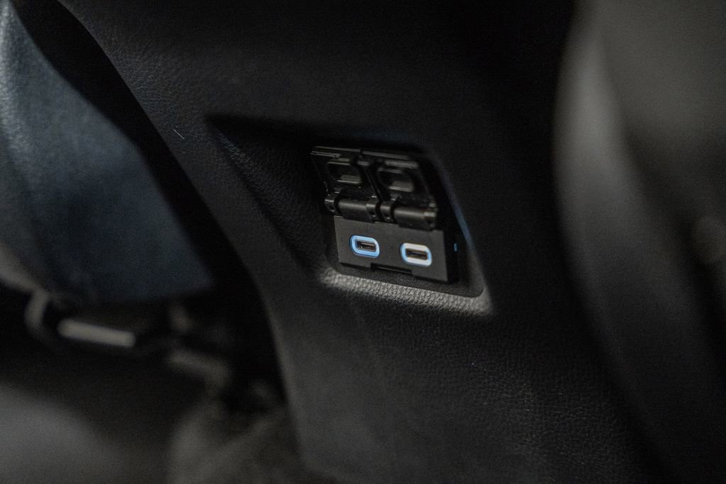 Used 2025 Toyota RAV4 XLE image 33