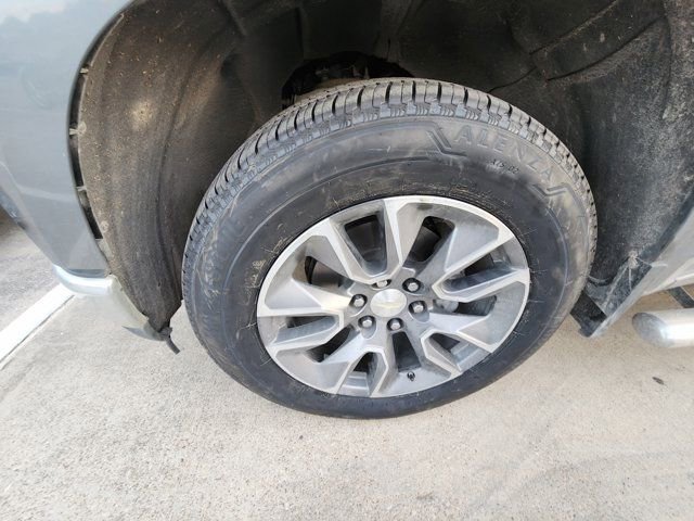 Used 2019 Chevrolet Silverado 1500 LT w/ Texas Edition image 9