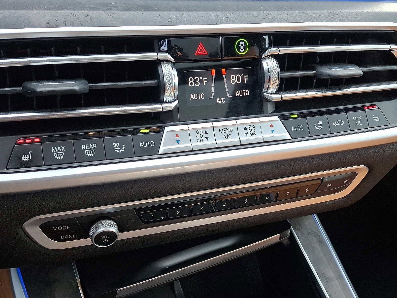 Used 2023 BMW X5 xDrive40i w/ Premium Package image 16