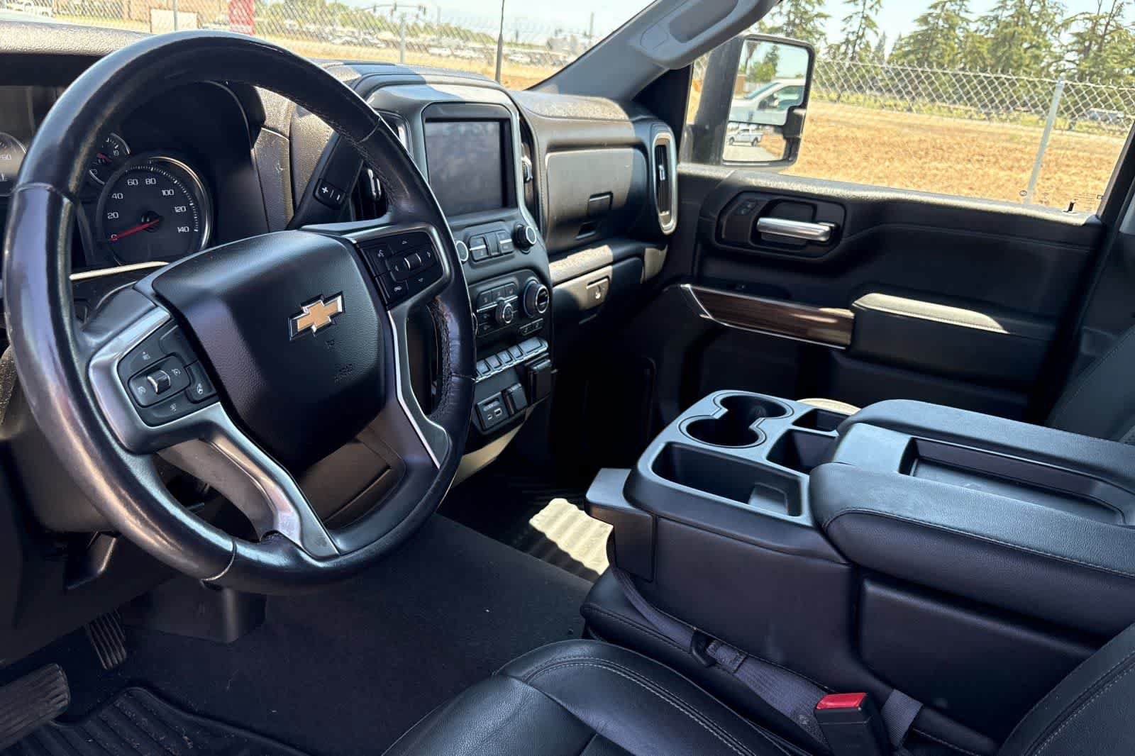 Used 2020 Chevrolet Silverado 2500 LT w/ Convenience Package AWD/4WD image 14