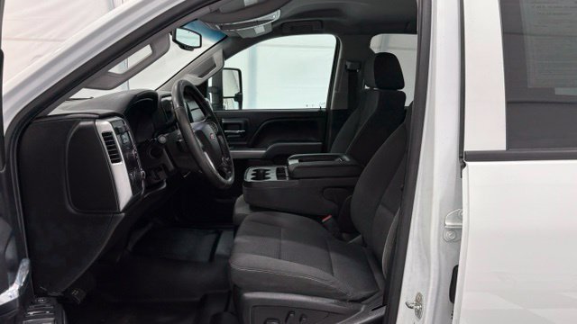 Used 2019 Chevrolet Silverado 3500 LT AWD/4WD image 11