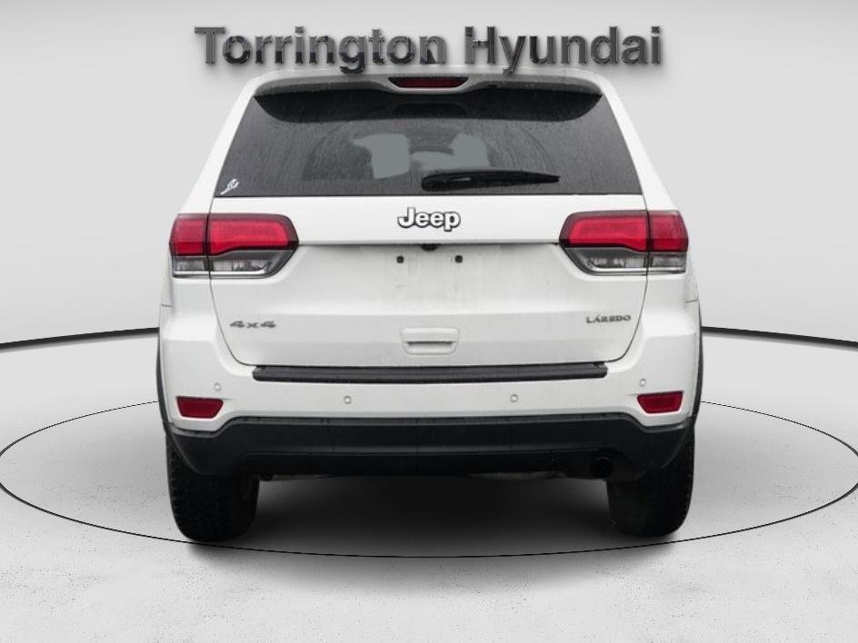 Used 2020 Jeep Grand Cherokee Laredo image 6