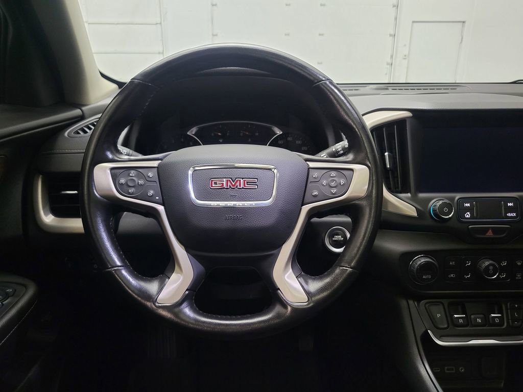Used 2020 GMC Terrain Denali w/ Denali Premium Package AWD/4WD image 19
