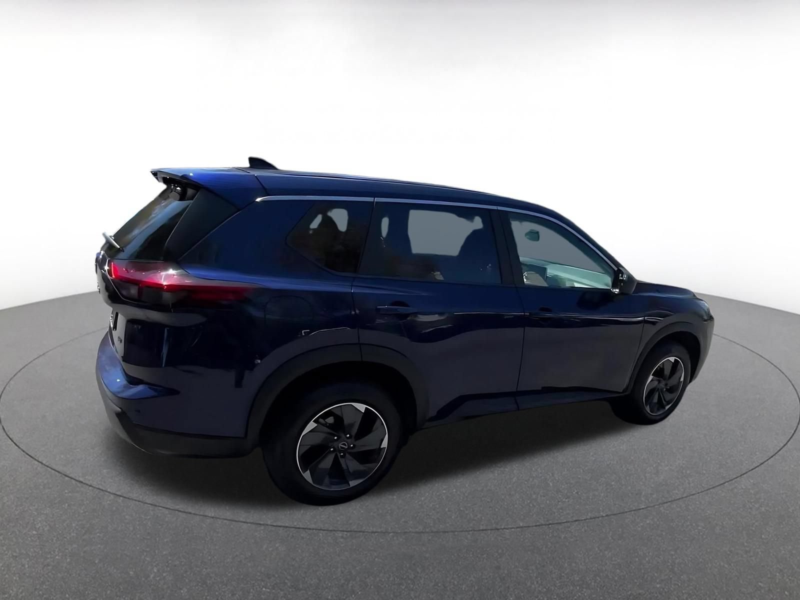 Used 2025 Nissan Rogue SV AWD/4WD image 15