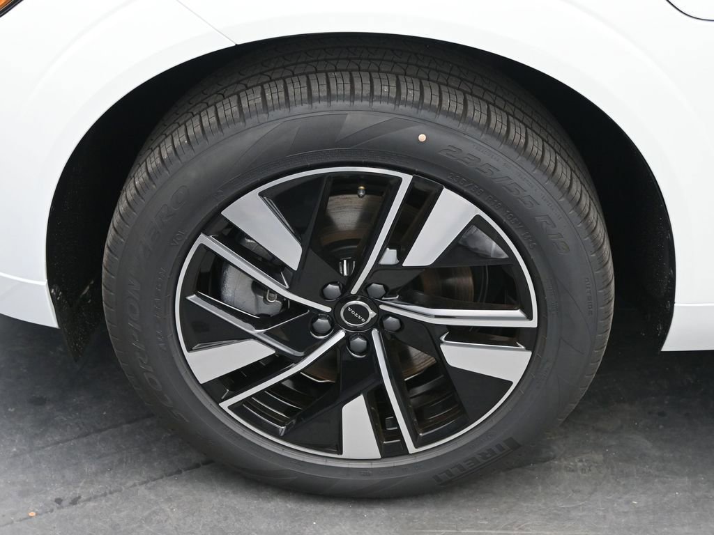 New 2026 Volvo XC60 T8 Core w/ Climate Package image 4